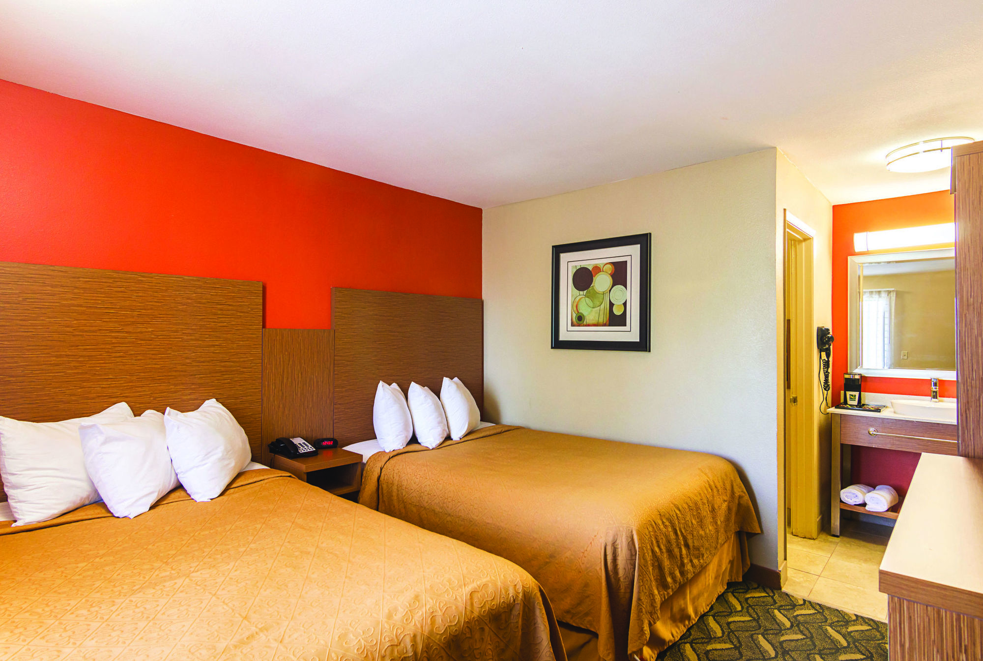 Days Inn & Suites By Wyndham Arlington Near Six Flags Pokój zdjęcie